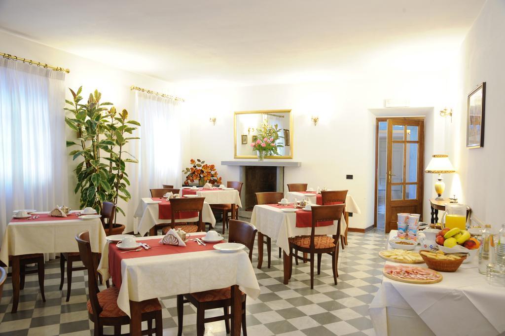 Park Hotel Regina - With Air-Condition And Pool Bagni di Lucca Dış mekan fotoğraf
